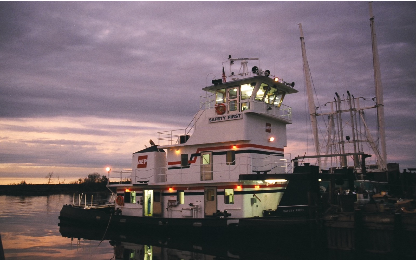 Farrell and Norton 70 Foot Pushboat